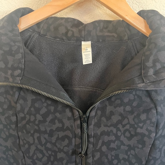 Lululemon Hooded Define Jacket - leopard print - Picture 5 of 11